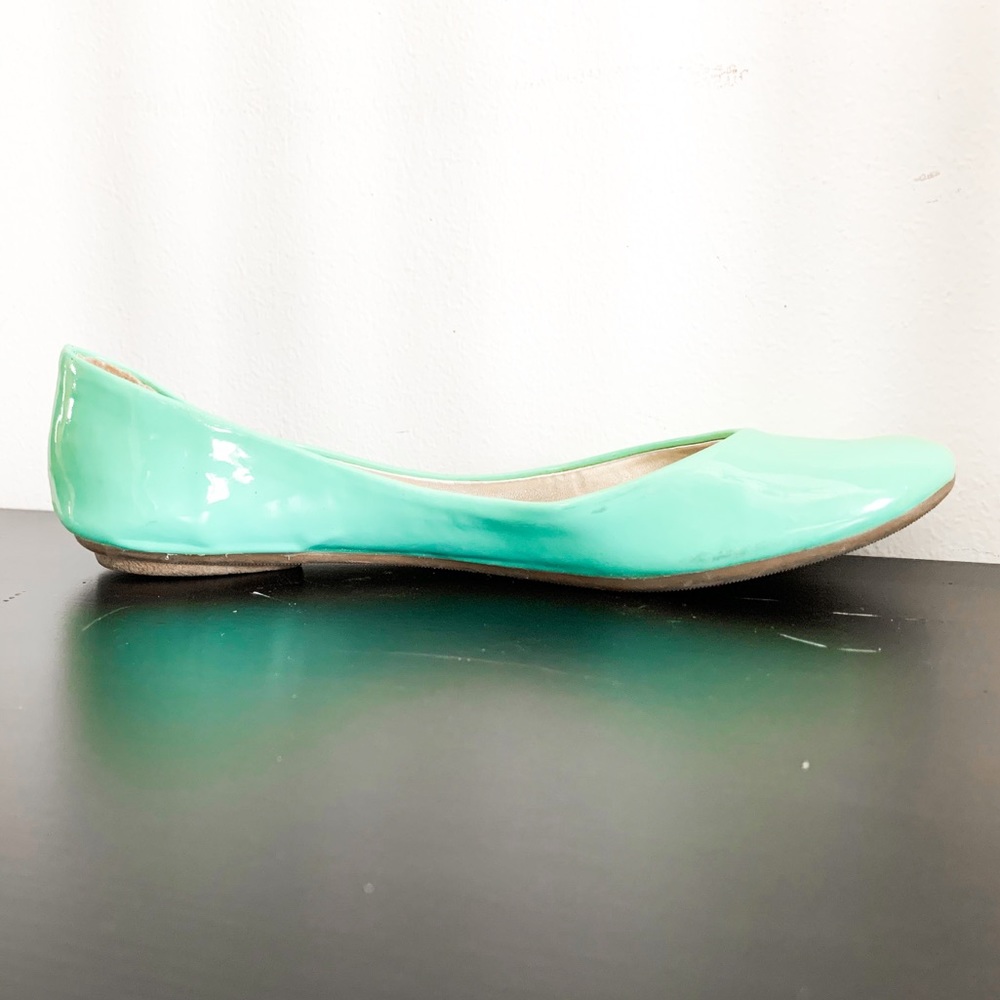 Xhilaration Retro Turquoise Blue/Green Flats